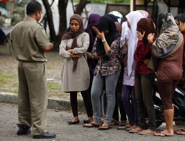 Aceh Menegakkan Hukum Syariah1